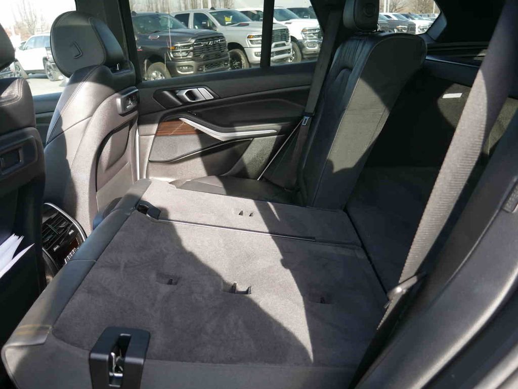 Used 2019 BMW X5 xDrive40i w/ Convenience Package image 17