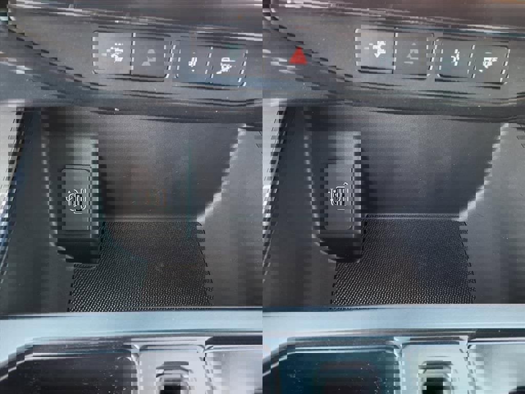 New 2025 Ford F150 Lightning Flash image 20