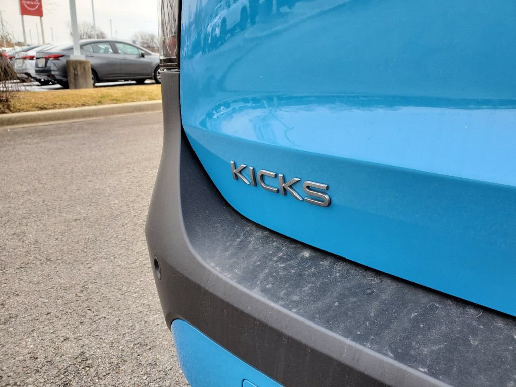 New 2026 Nissan Kicks SR w/ SR Premium Package FWD image 7