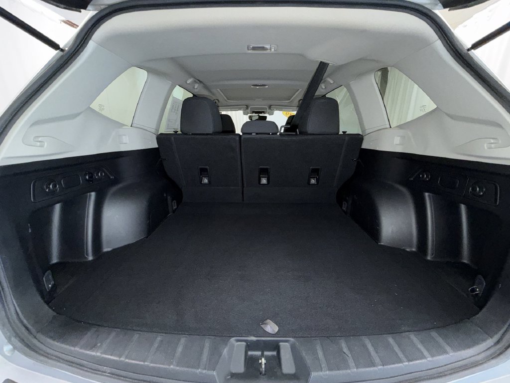 Used 2019 Subaru Forester Premium w/ All-Weather Package AWD/4WD image 16