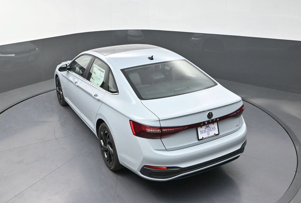 New 2026 Volkswagen Jetta SE FWD image 16
