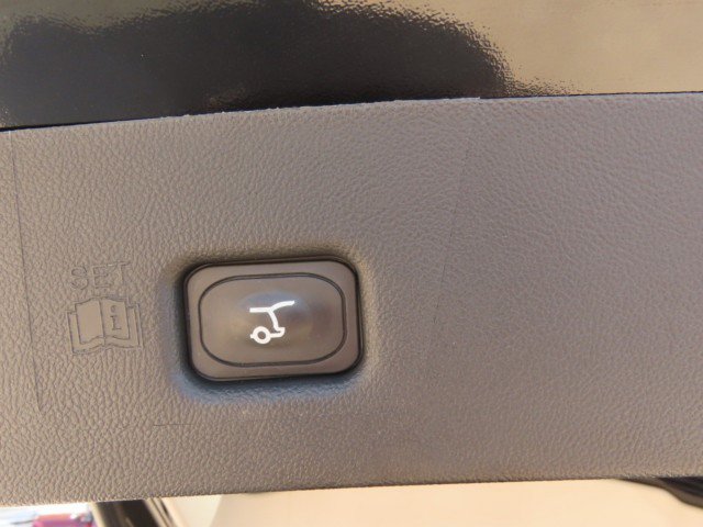 Certified 2023 Lincoln Nautilus AWD w/ Premium Package image 13
