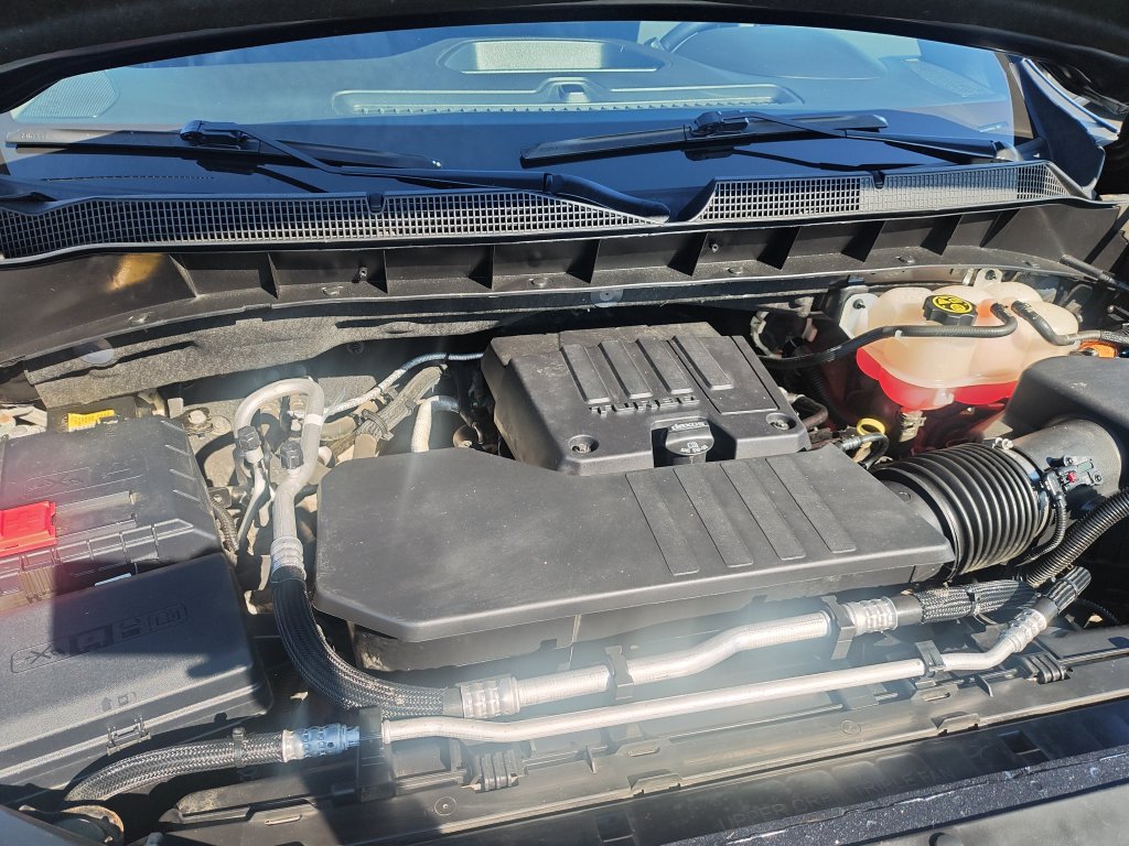Used 2022 Chevrolet Silverado 1500 LT AWD/4WD image 25