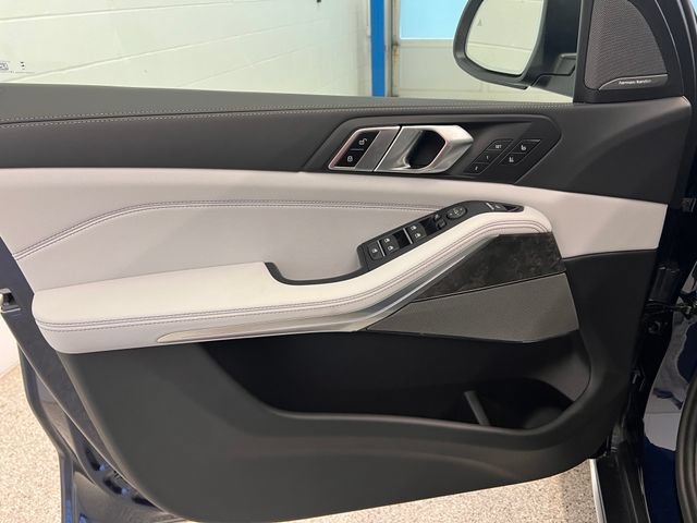 New 2026 BMW X5 xDrive40i w/ Climate Comfort Package AWD/4WD image 18