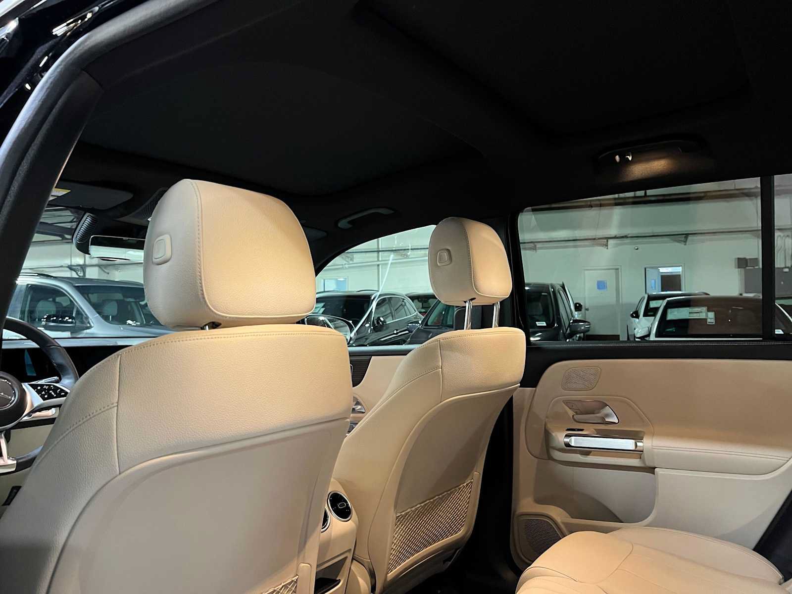 Used 2026 Mercedes-Benz GLB 250 4MATIC image 19