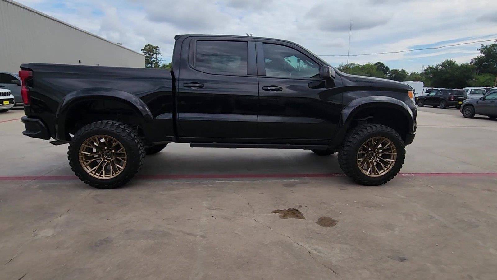 Used 2023 Chevrolet Silverado 1500 RST w/ LPO, Dark Essentials Package AWD/4WD image 9