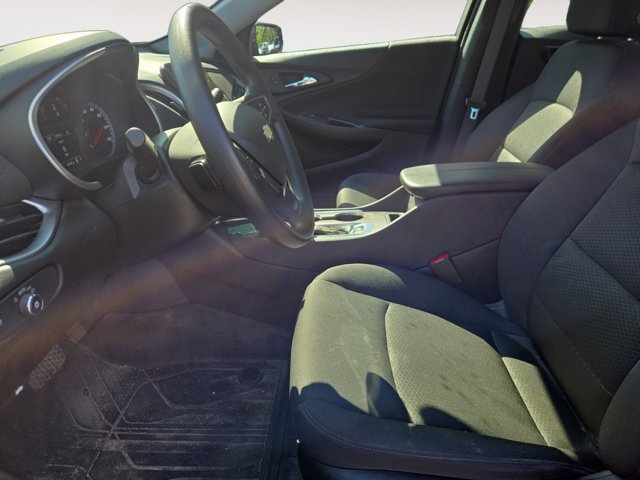 Used 2025 Chevrolet Malibu LT FWD image 9