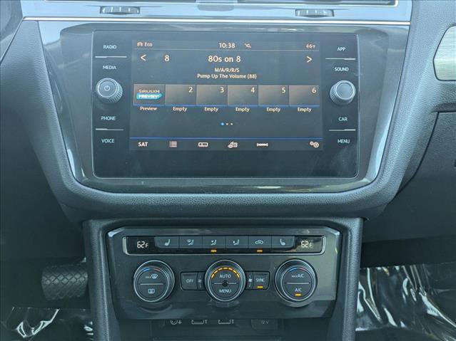 Used 2018 Volkswagen Tiguan SE image 14