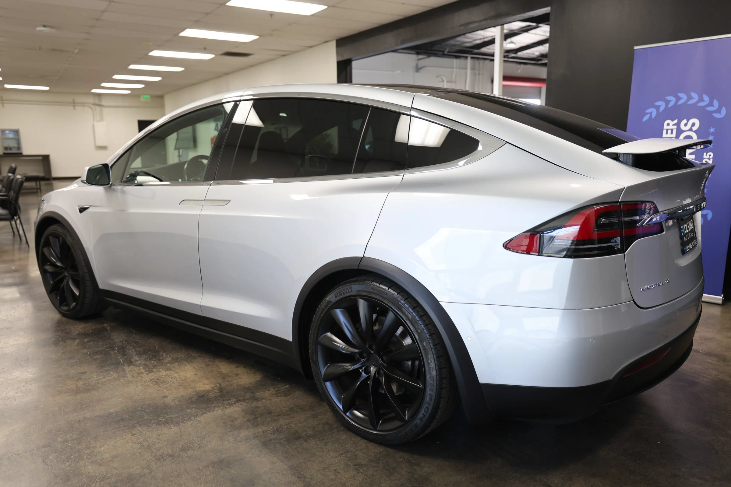 Used 2017 Tesla Model X 90D AWD/4WD image 10