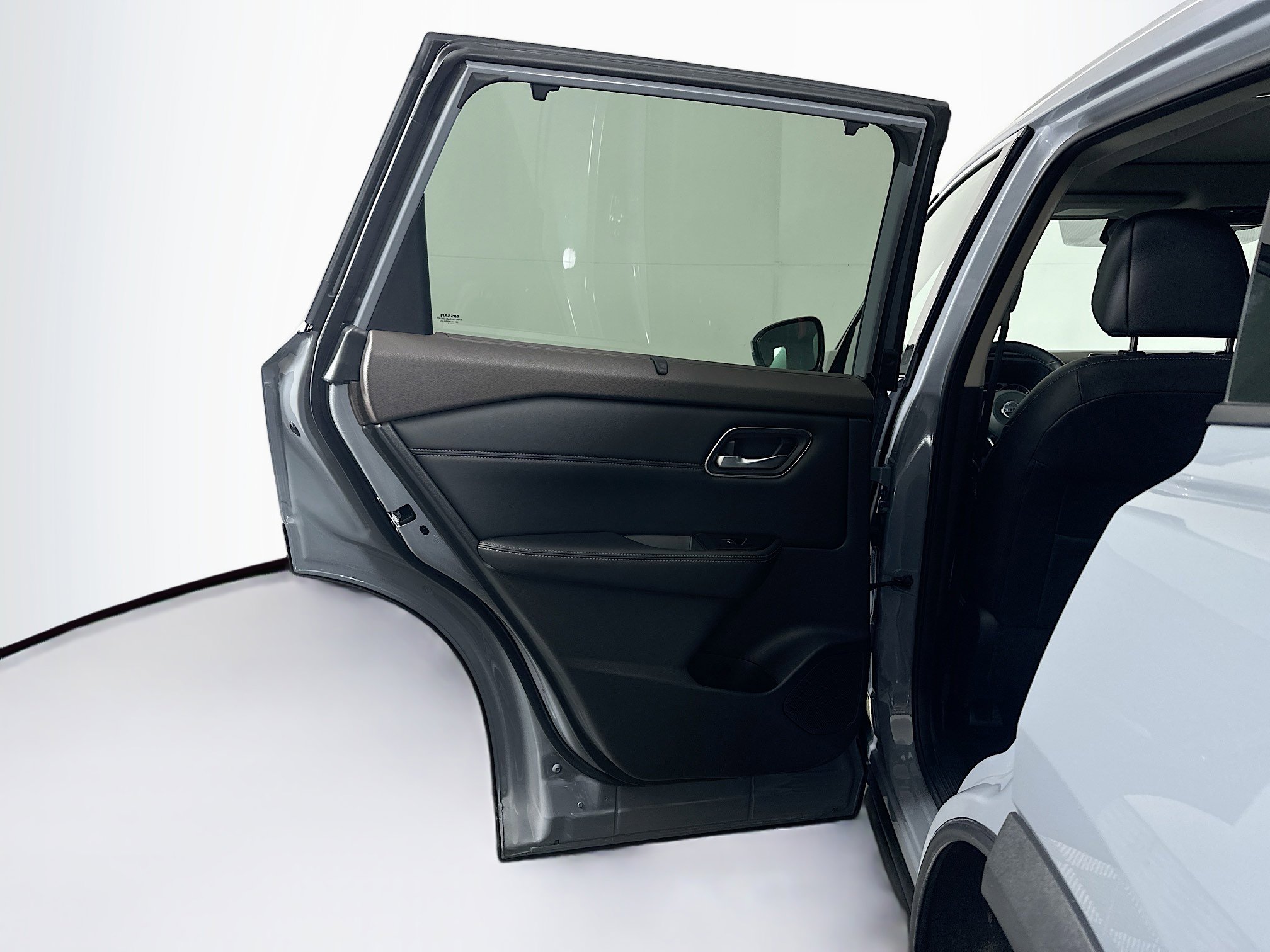 Used 2021 Nissan Rogue SL AWD/4WD image 26