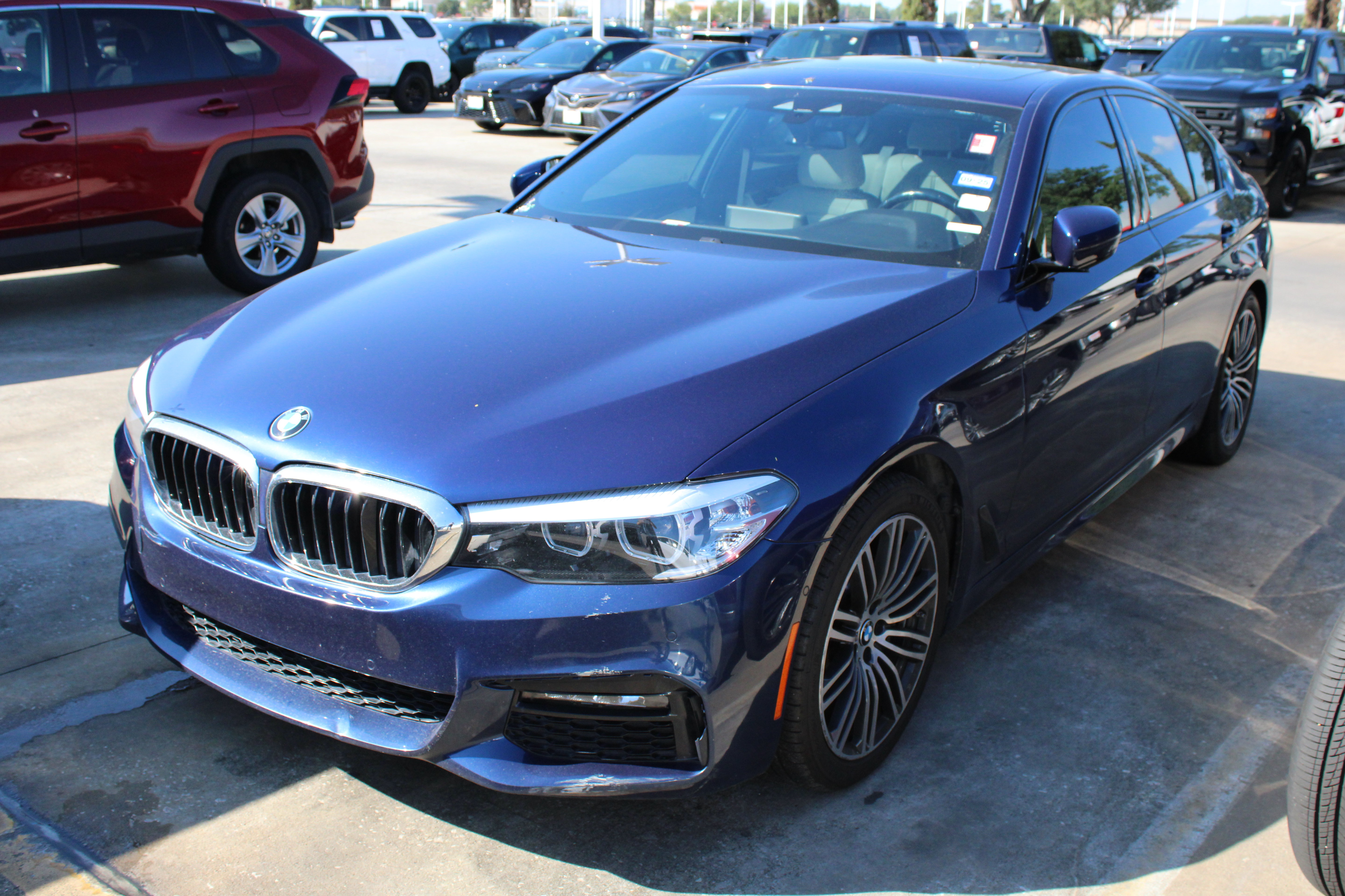 Used 2020 BMW 530i w/ M Sport Package RWD image 4