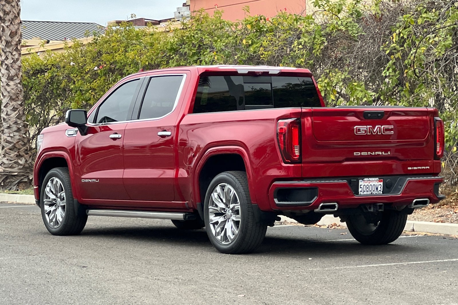 Used 2023 GMC Sierra 1500 Denali w/ Denali Reserve Package AWD/4WD image 6