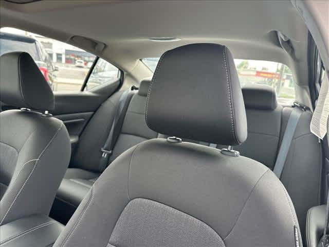 Used 2019 Nissan Altima 2.5 SV FWD image 17