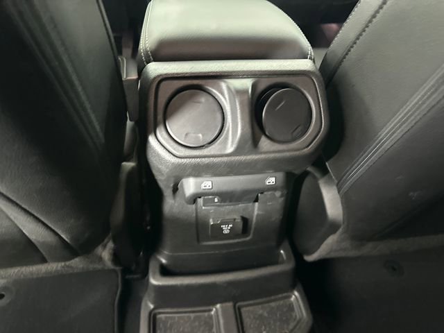 Used 2023 Jeep Wrangler Unlimited Sahara w/ Cold Weather Group AWD/4WD image 17
