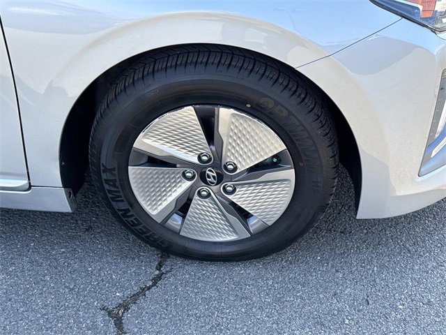 Used 2022 Hyundai Ioniq SE image 7