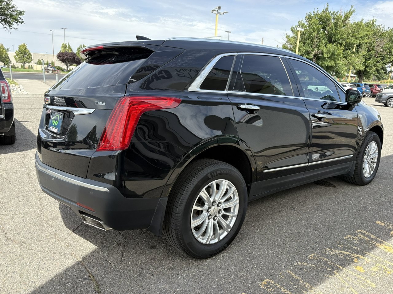 Certified 2018 Cadillac XT5 FWD image 5