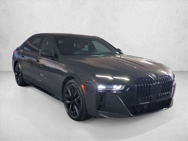 Used 2023 BMW 740i RWD image 3