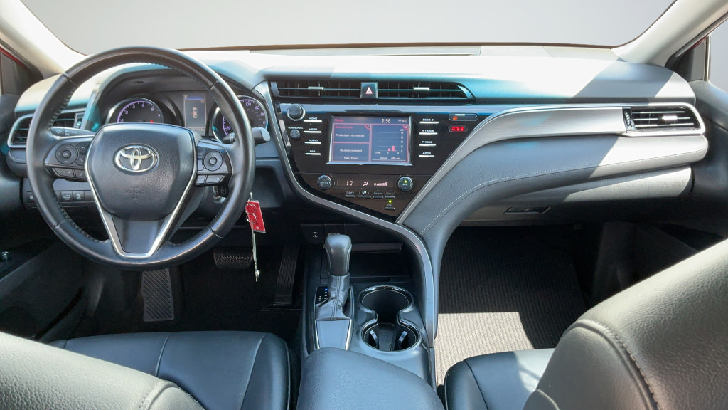 Used 2019 Toyota Camry SE FWD image 7