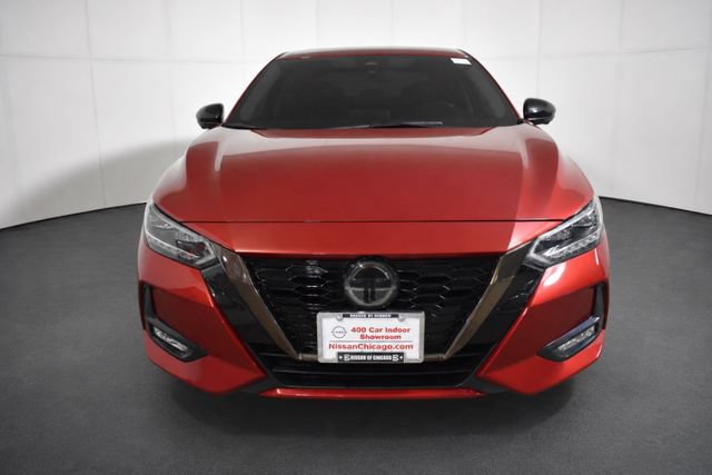 Used 2023 Nissan Sentra SR w/ SR Premium Package FWD image 2