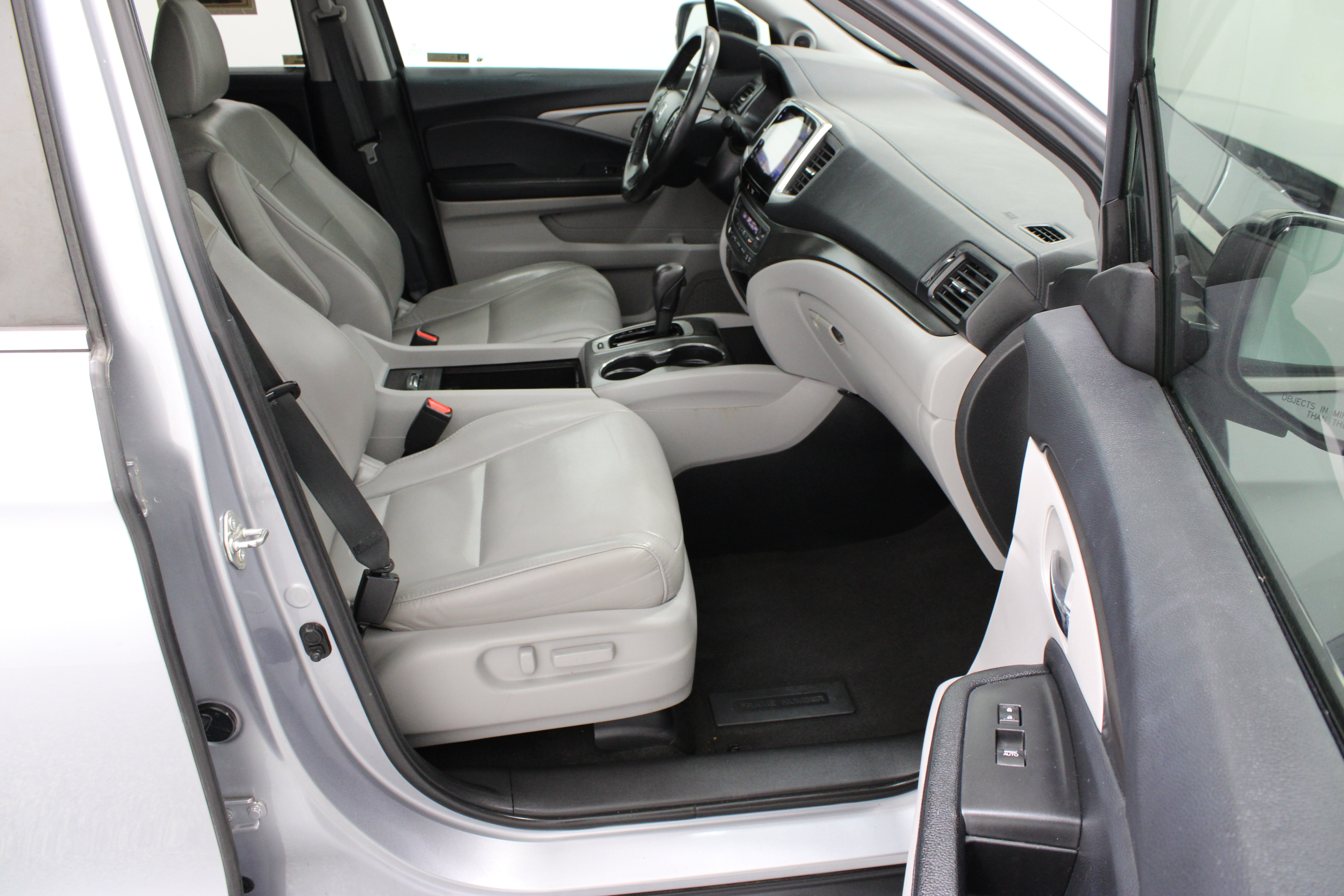Used 2018 Honda Pilot EX-L image 41