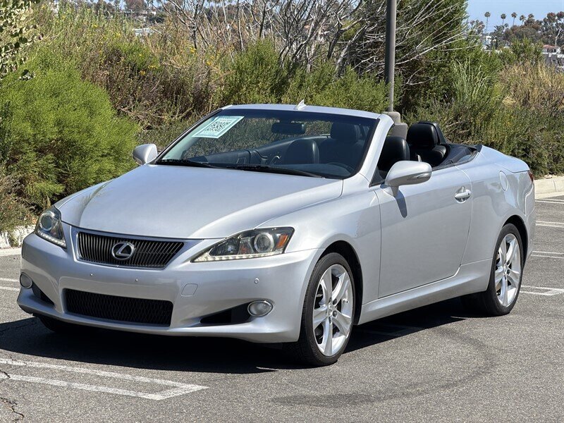 Used 2013 Lexus IS 250C RWD image 2