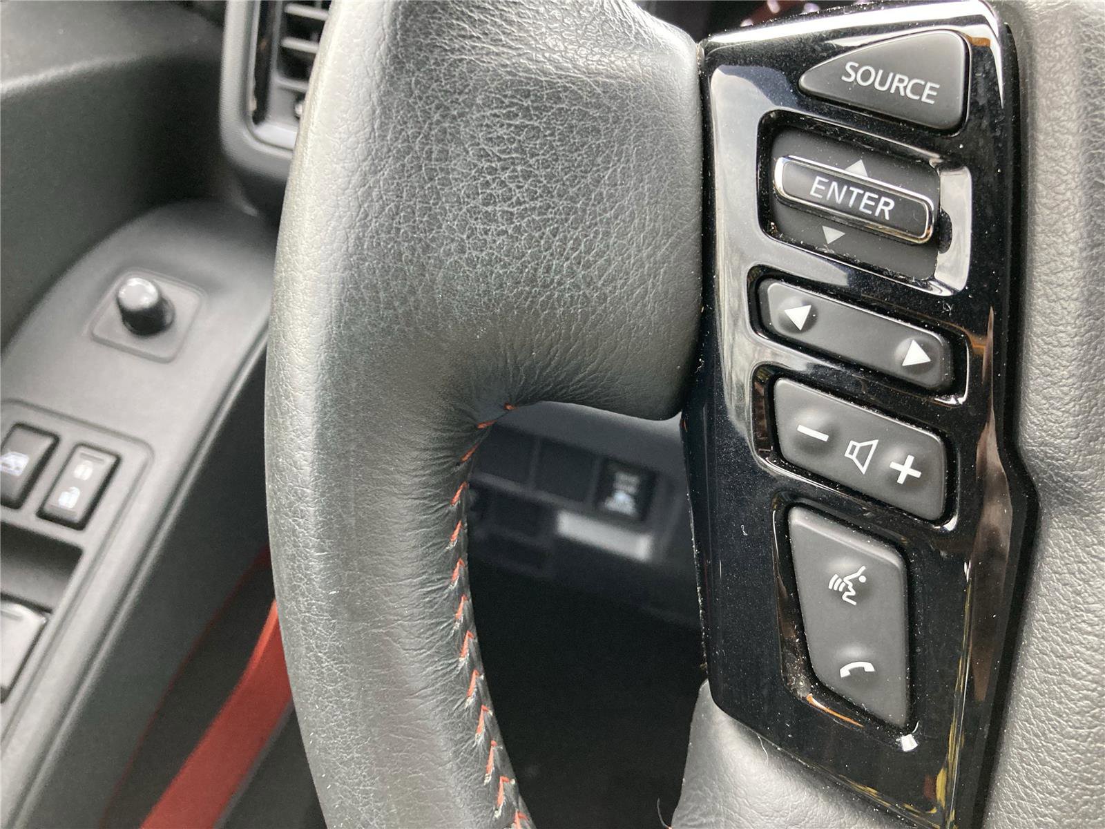 Used 2023 Nissan Frontier Pro-X w/ Pro Convenience Package image 22