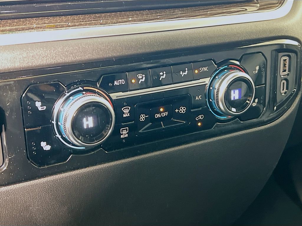 New 2026 GMC Sierra 1500 Elevation image 15