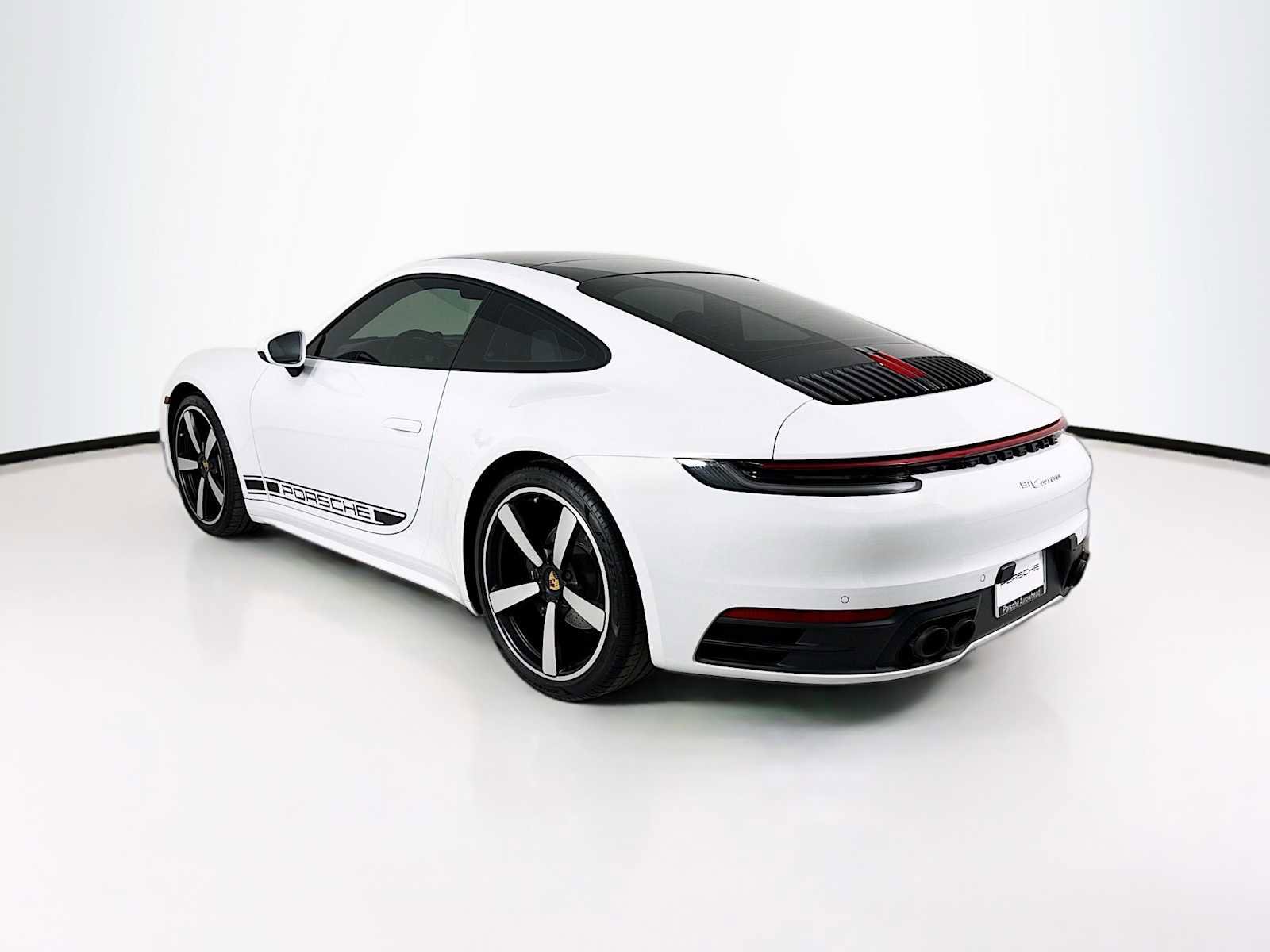 Certified 2020 Porsche 911 Carrera image 3