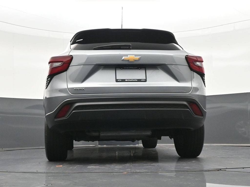 Used 2024 Chevrolet Trax LS FWD image 27