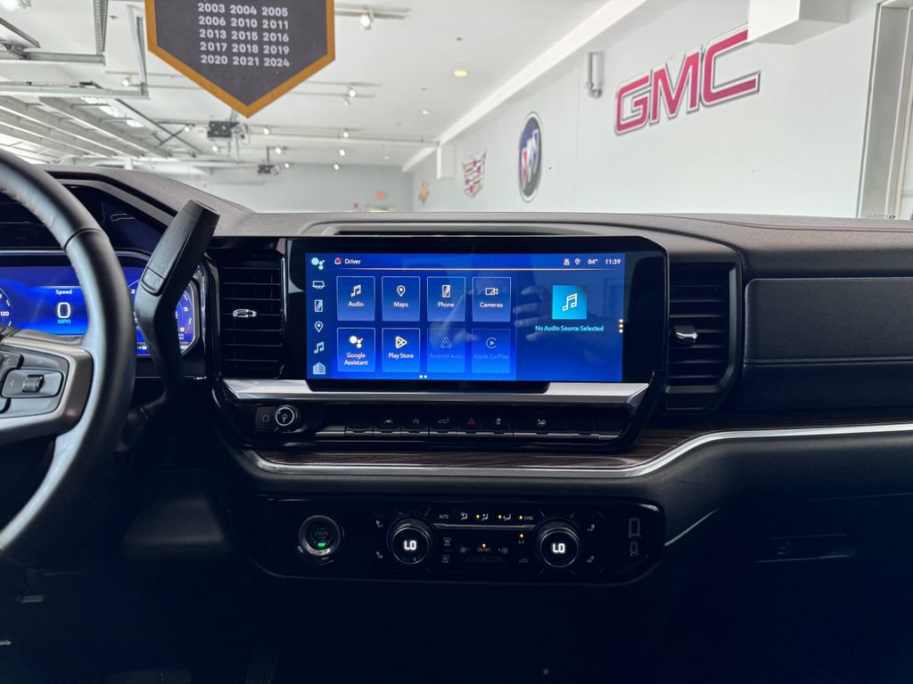 Certified 2023 Chevrolet Silverado 1500 LT AWD/4WD image 18