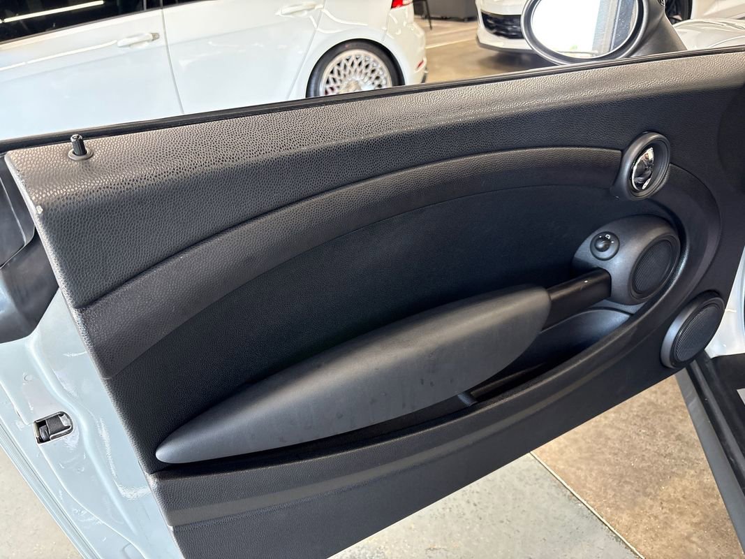 Used 2013 MINI Cooper Convertible FWD image 35