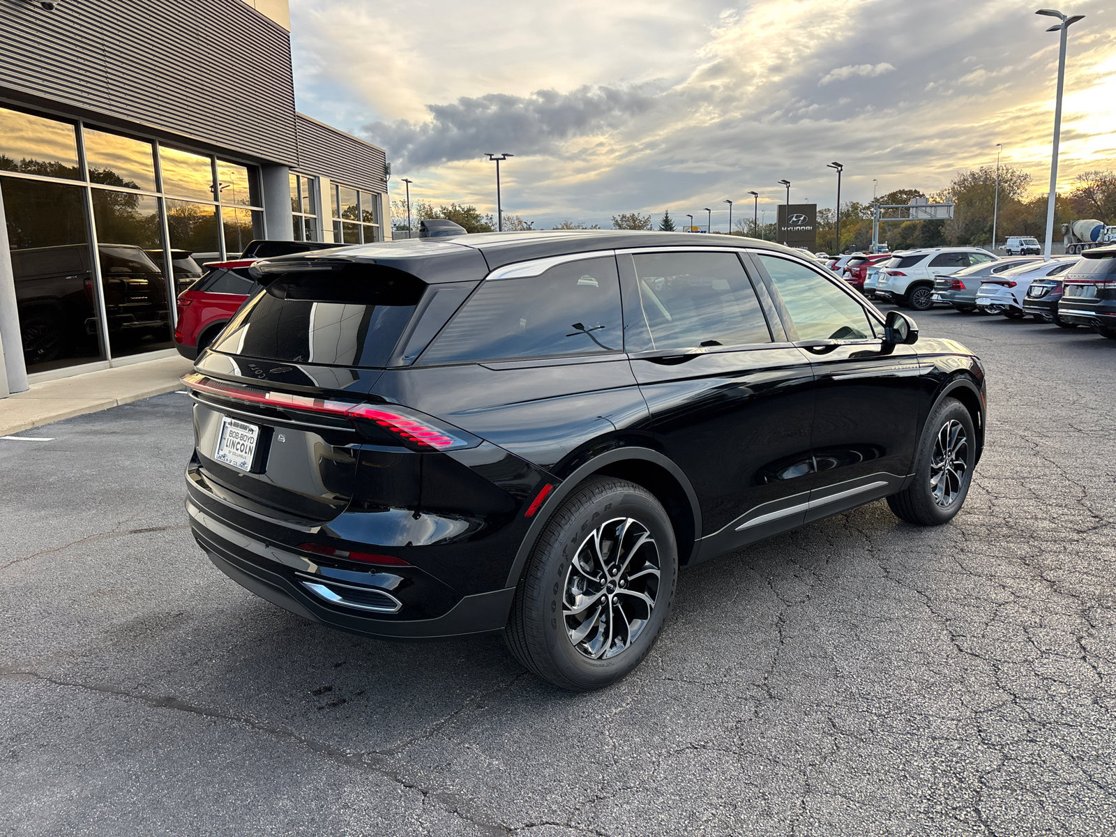 New 2026 Lincoln Nautilus Premier image 7