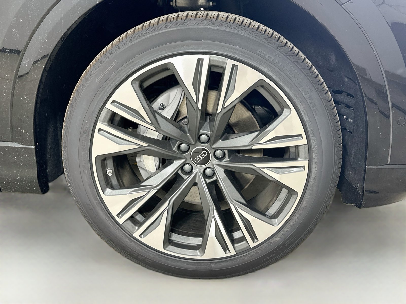 New 2027 Audi Q8 Premium Plus AWD/4WD image 11