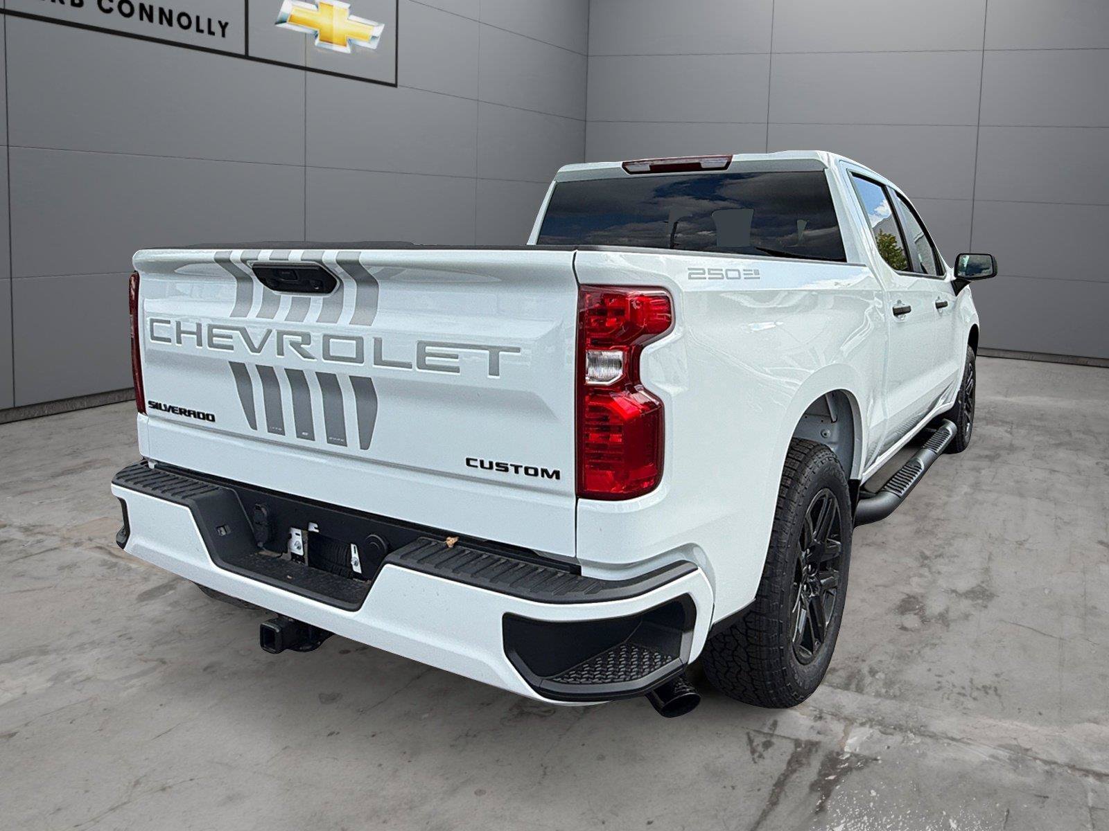 New 2026 Chevrolet Silverado 1500 Custom AWD/4WD image 5