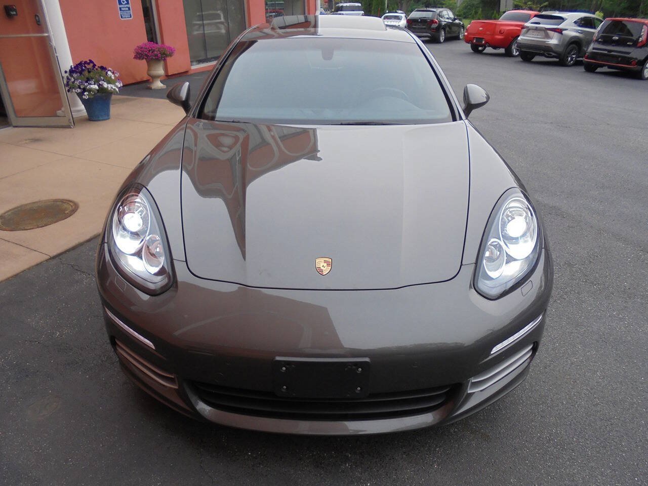 Used 2015 Porsche Panamera 4 AWD/4WD image 33