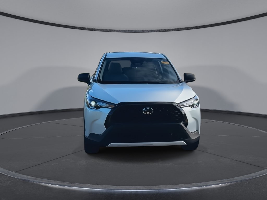Certified 2025 Toyota Corolla Cross L FWD image 3