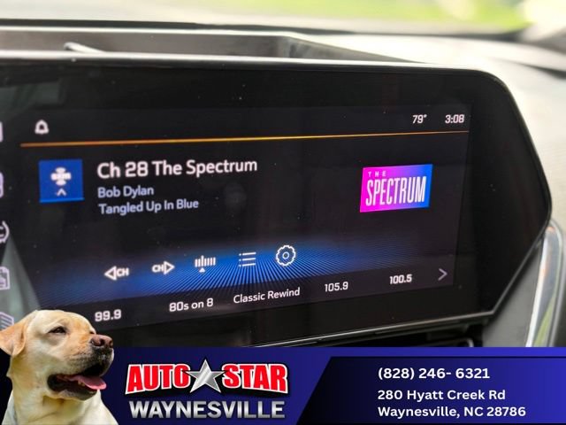 Used 2025 Chevrolet Trax RS w/ Sunroof Package FWD image 11