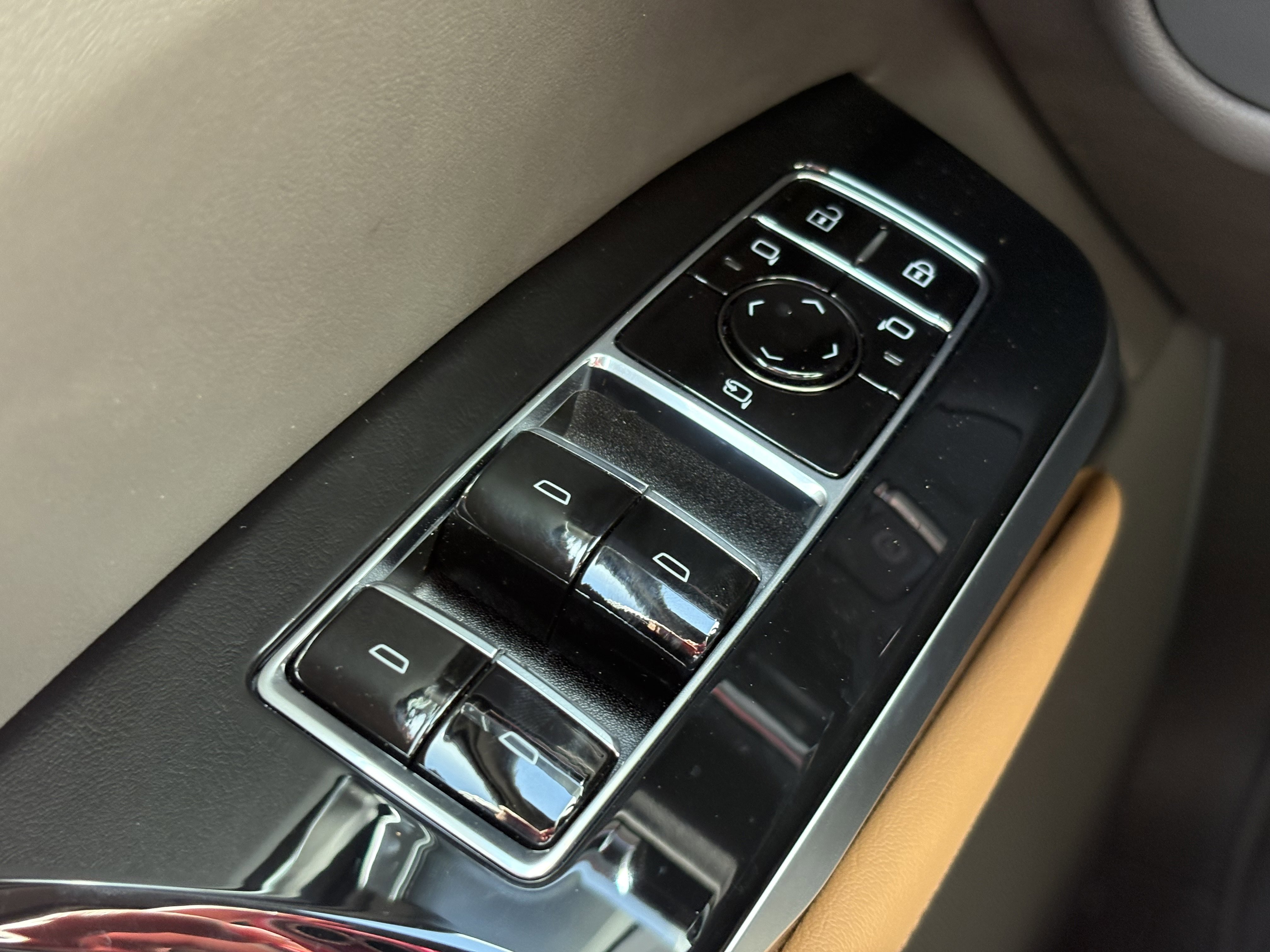 New 2026 Cadillac Escalade Luxury w/ Touring Package AWD/4WD image 34