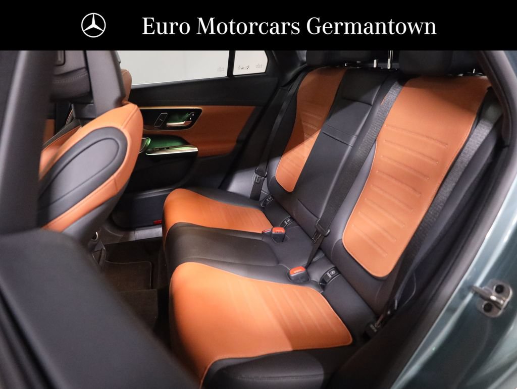 Used 2026 Mercedes-Benz GLC 300 4MATIC image 39