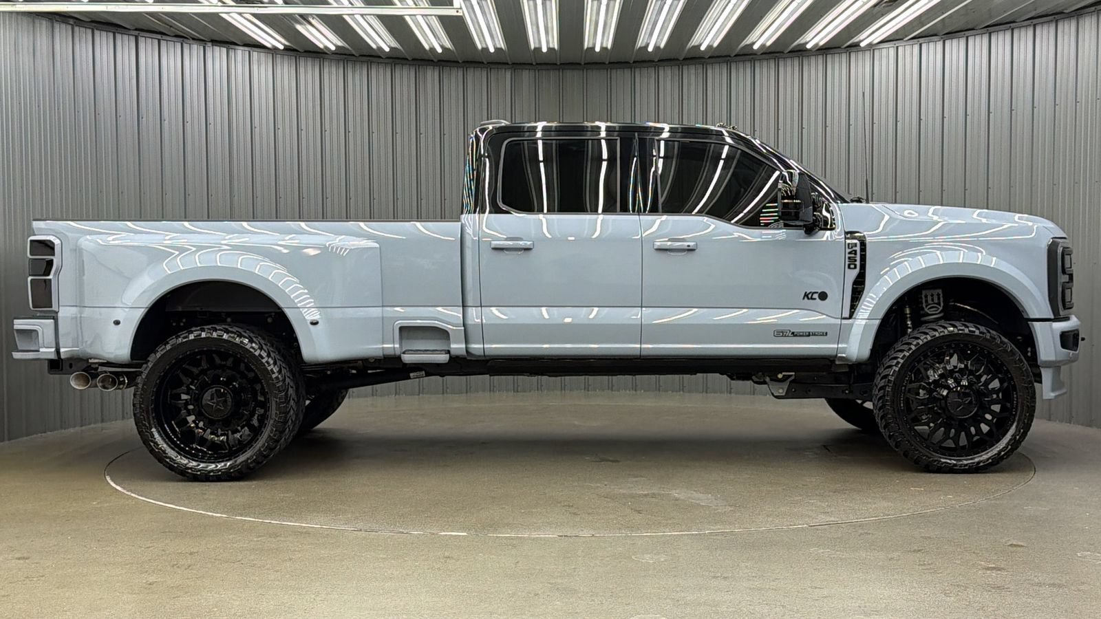 Used 2026 Ford F450 Platinum w/ FX4 Off-Road Package AWD/4WD image 6