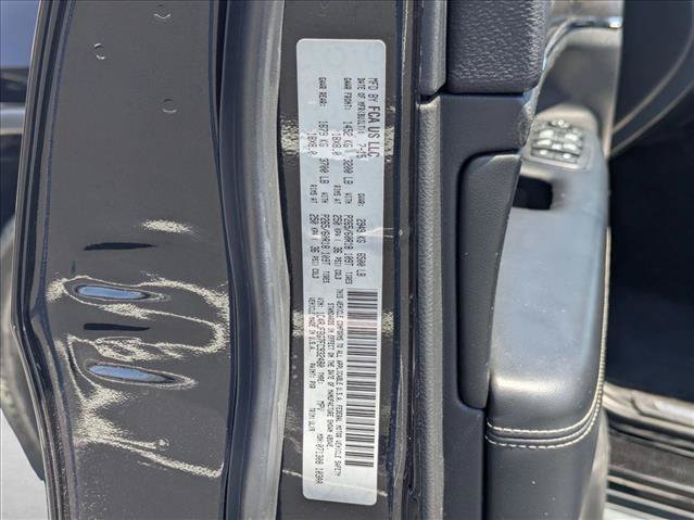 Used 2015 Jeep Grand Cherokee Limited AWD/4WD image 26