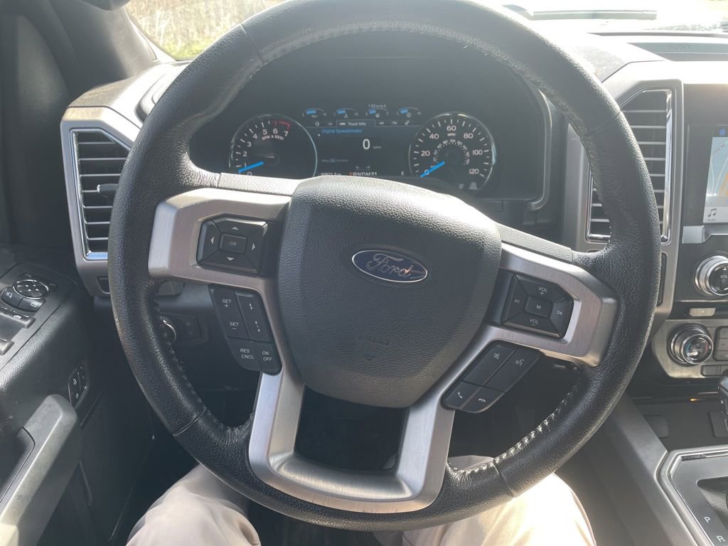 Used 2016 Ford F150 Platinum w/ Equipment Group 701A Luxury image 16