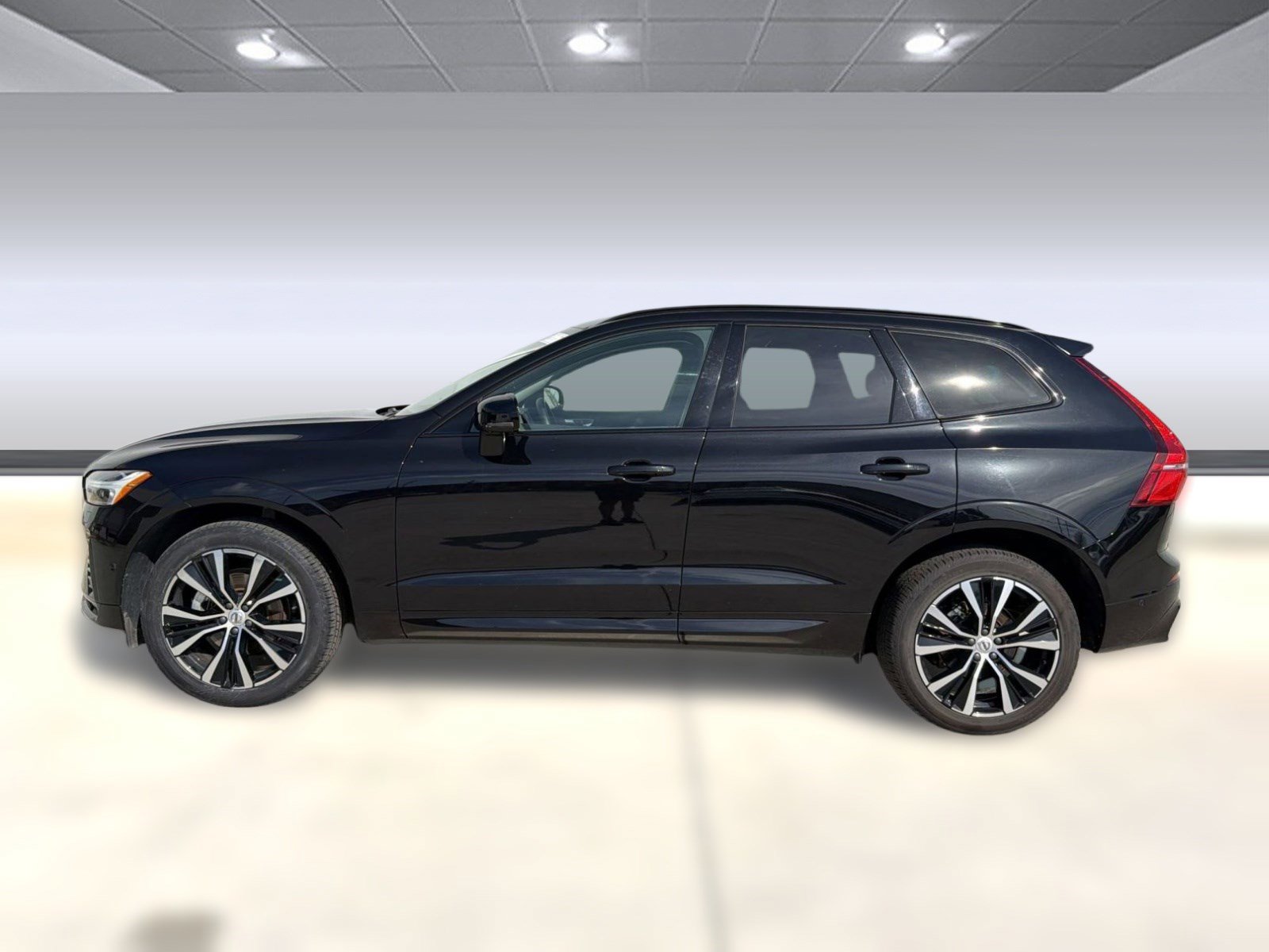 Certified 2025 Volvo XC60 B5 Plus video 2