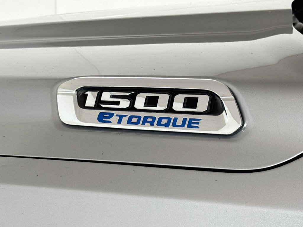 Used 2023 RAM 1500 Tradesman AWD/4WD image 10