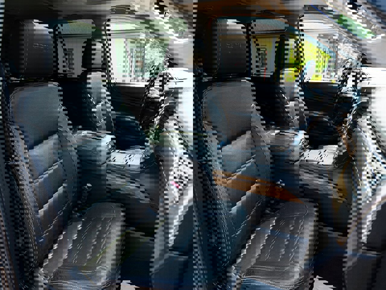 Used 2018 GMC Yukon Denali w/ Denali Ultimate Package image 21