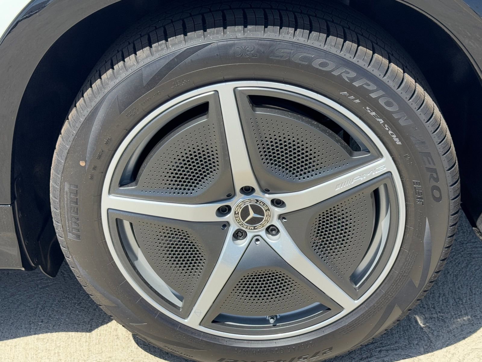 New 2026 Mercedes-Benz EQS 400 4MATIC SUV image 14