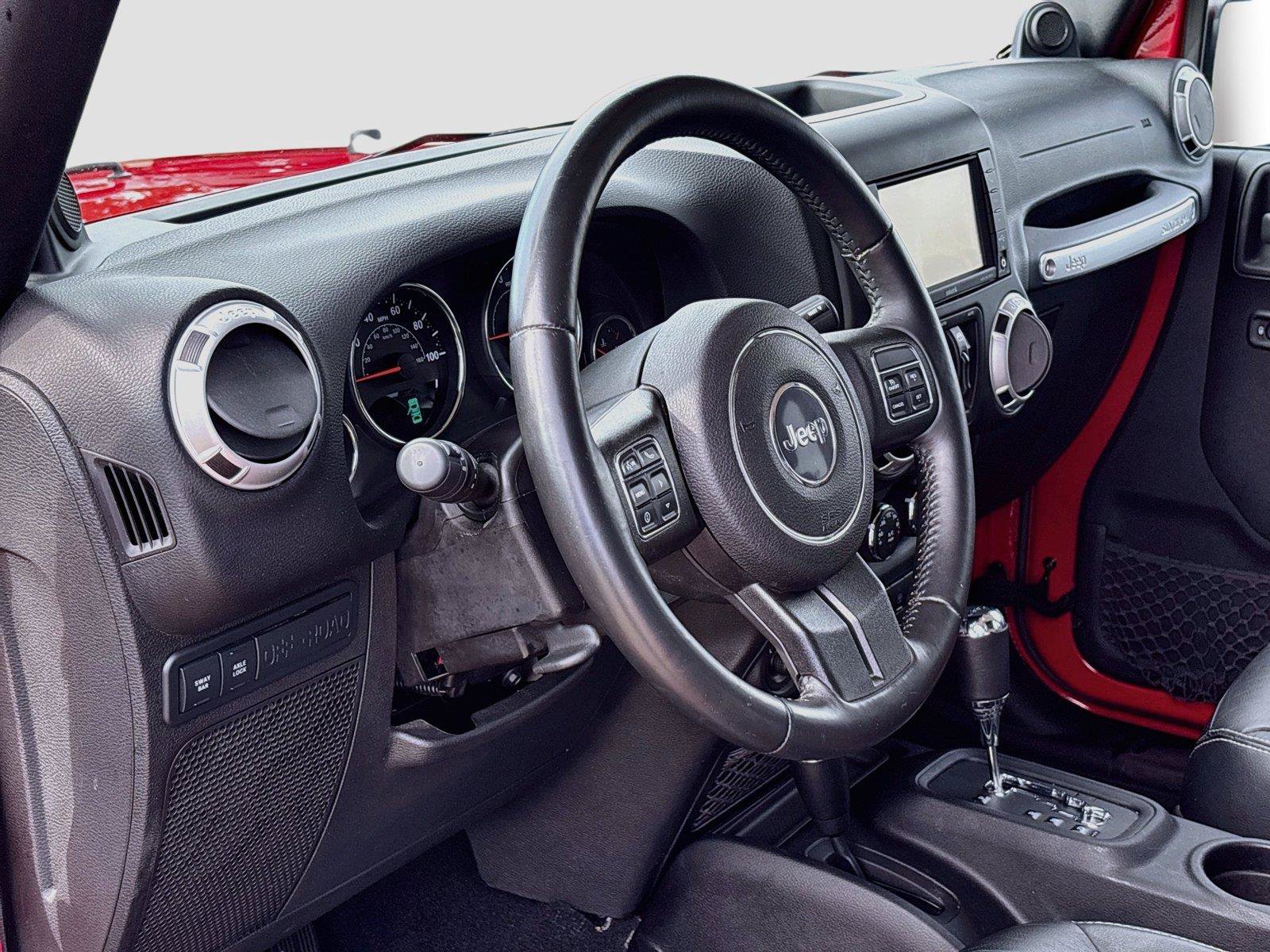 Used 2014 Jeep Wrangler Unlimited Rubicon w/ Dual Top Group AWD/4WD image 23