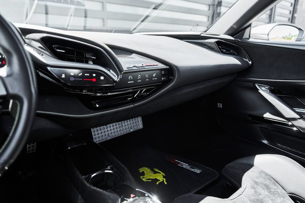 Used 2021 Ferrari SF90 Stradale AWD/4WD image 61