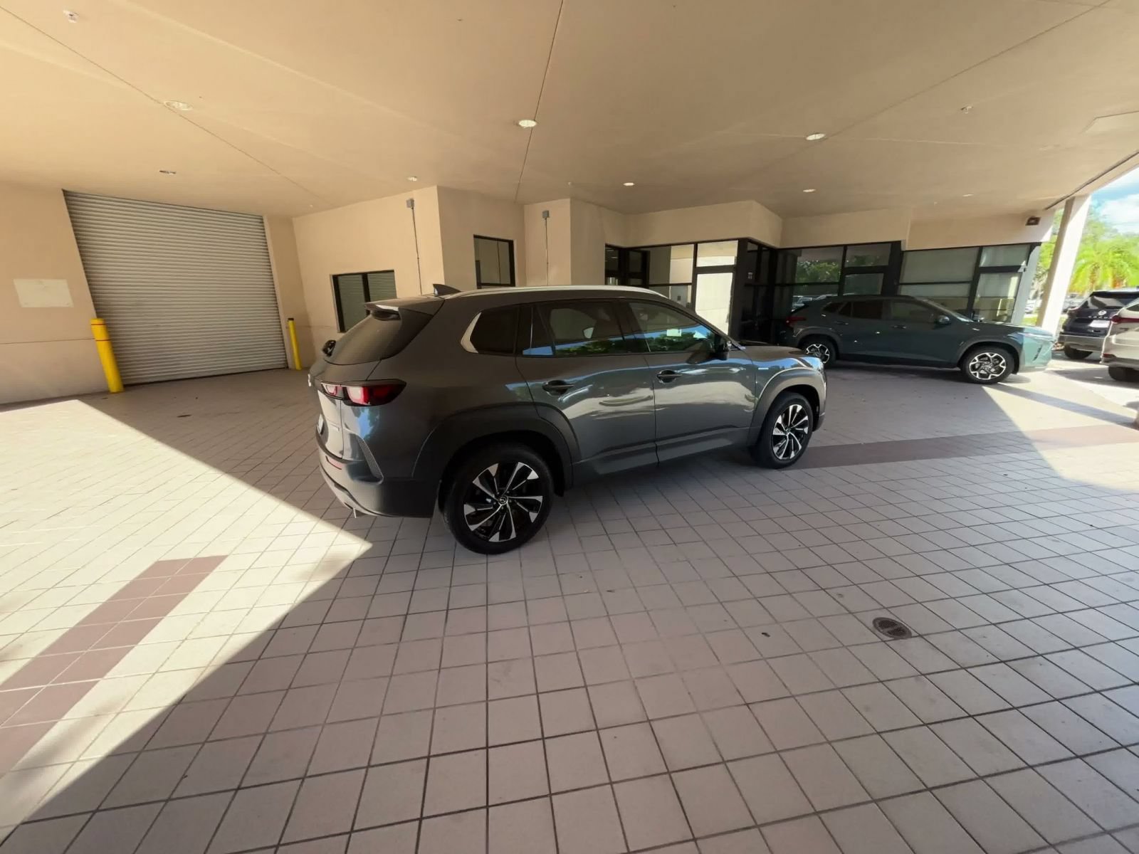 Used 2025 MAZDA CX-50 2.5 Hybrid w/ Premium Plus Pkg AWD/4WD image 14