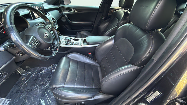 Used 2021 Kia Stinger GT2 RWD image 13